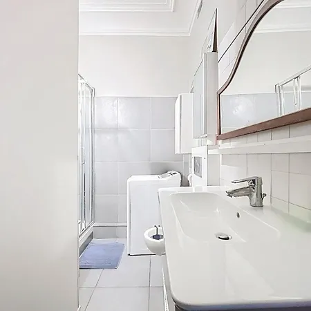 Spacious 90m2 Between Bastille And Charonne *